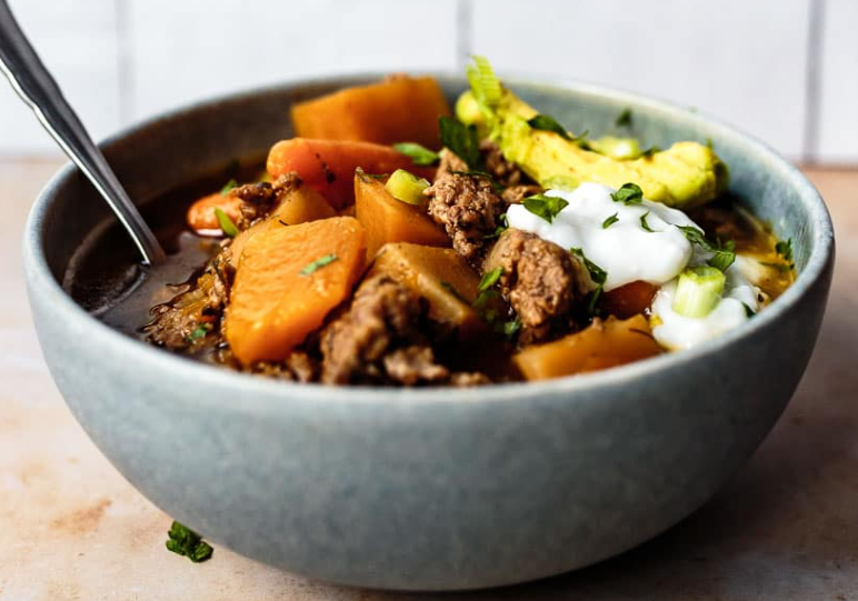Hearty Paleo Beef Chili