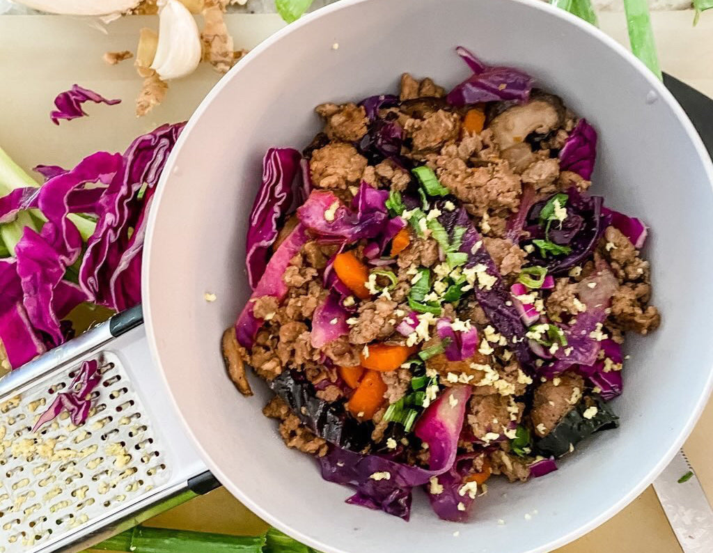 Keto-Friendly Egg Roll Bowl